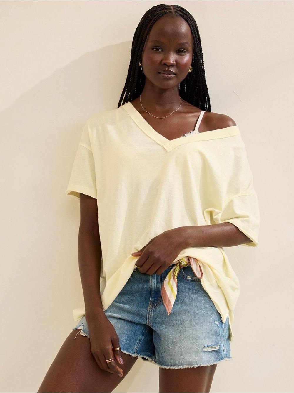 Aerie Relaxed V-Neck Short Sleeve Top in Pale Yellow nwt size